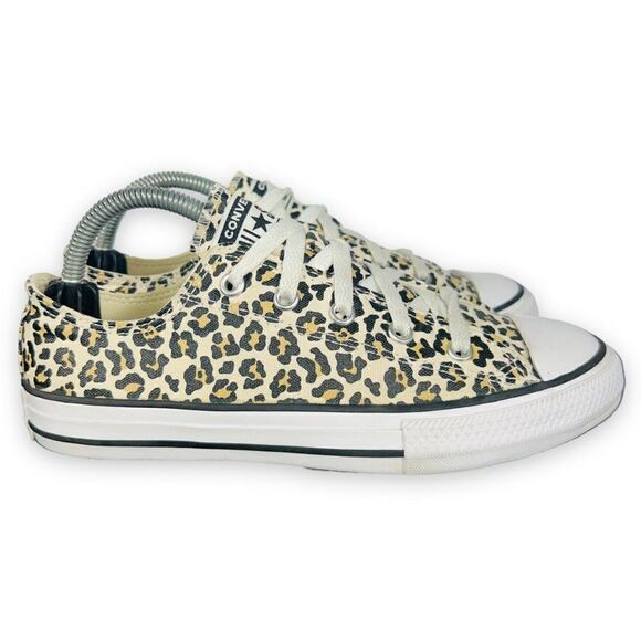 Converse Chuck Taylor All Star Low OX Cheetah Print 366297F Youth 3 - Picture 4 of 11